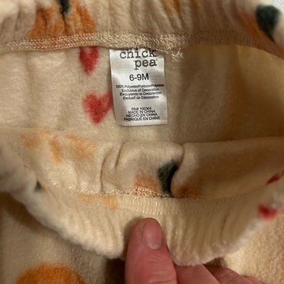 Chick Pea pumpkin pants. Sz 6-9 mos. - Picture 2 of 3